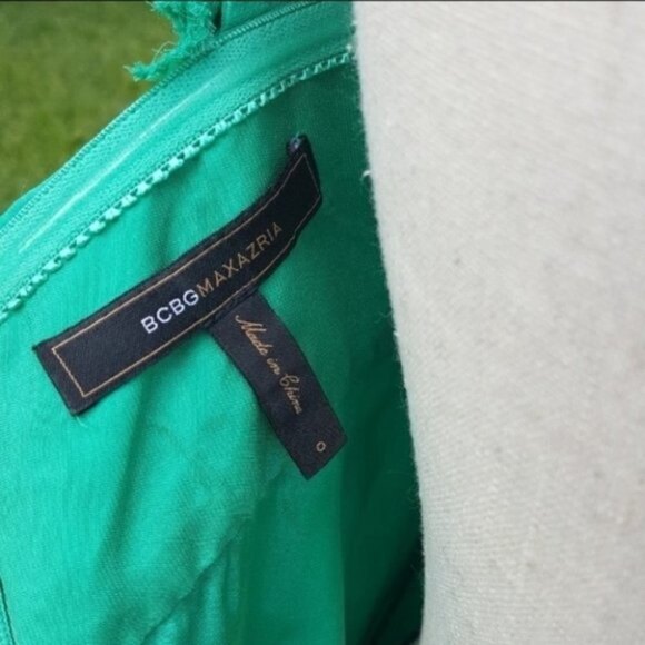 BCBGMaxAzria Emerald One Shoulder Formal Dress 0 - Picture 6 of 7
